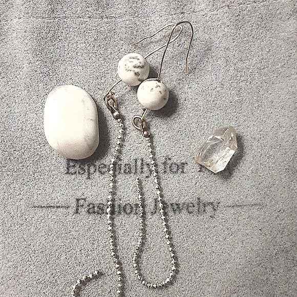 Howlite earings - Picture 4 of 4